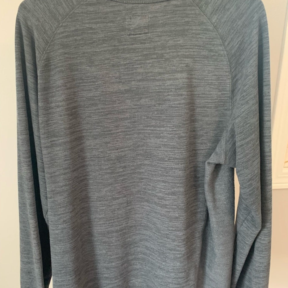 Champion Sweatshirt - Picture 4 of 16
